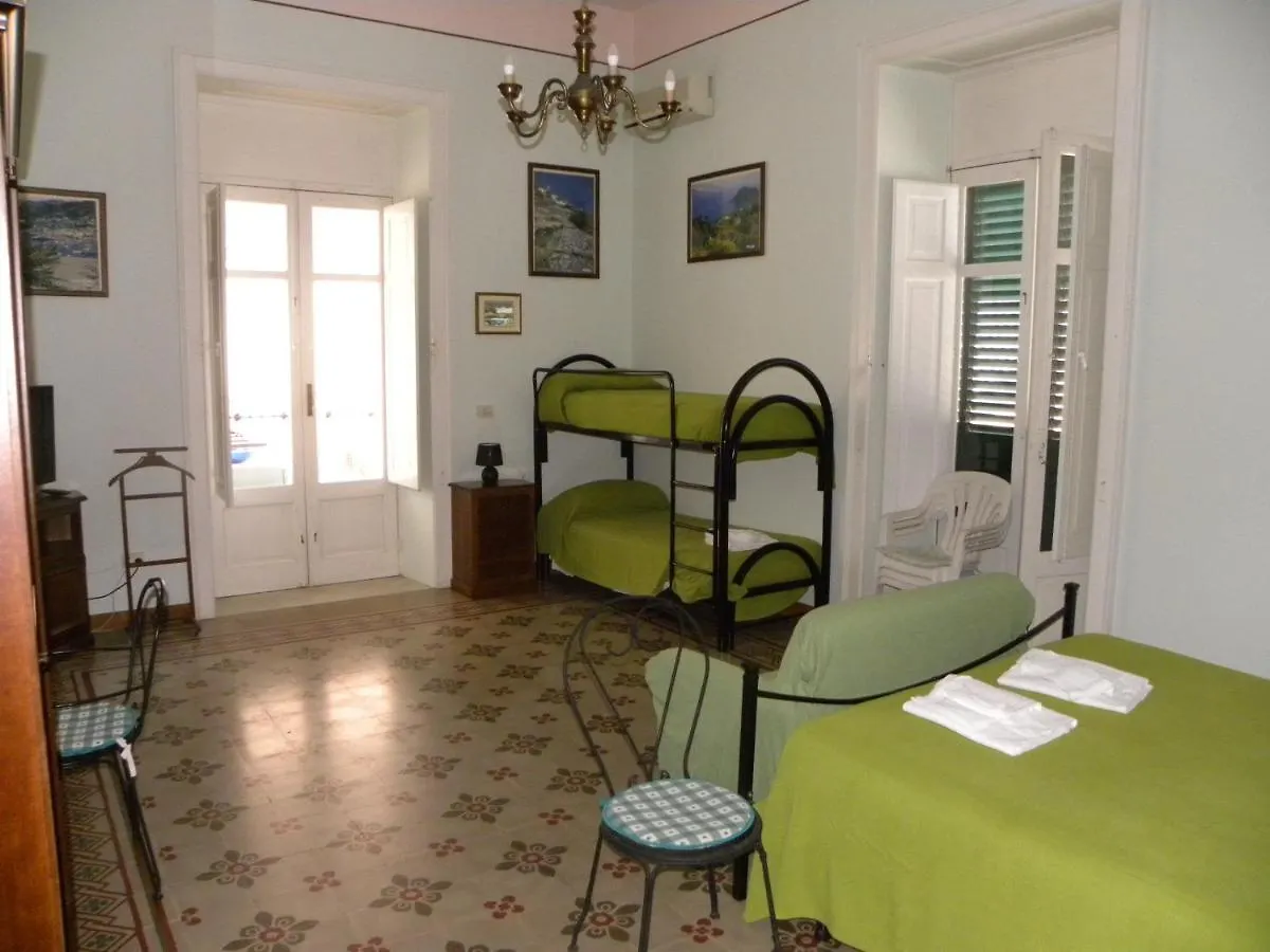 Novecento Apartment Lipari